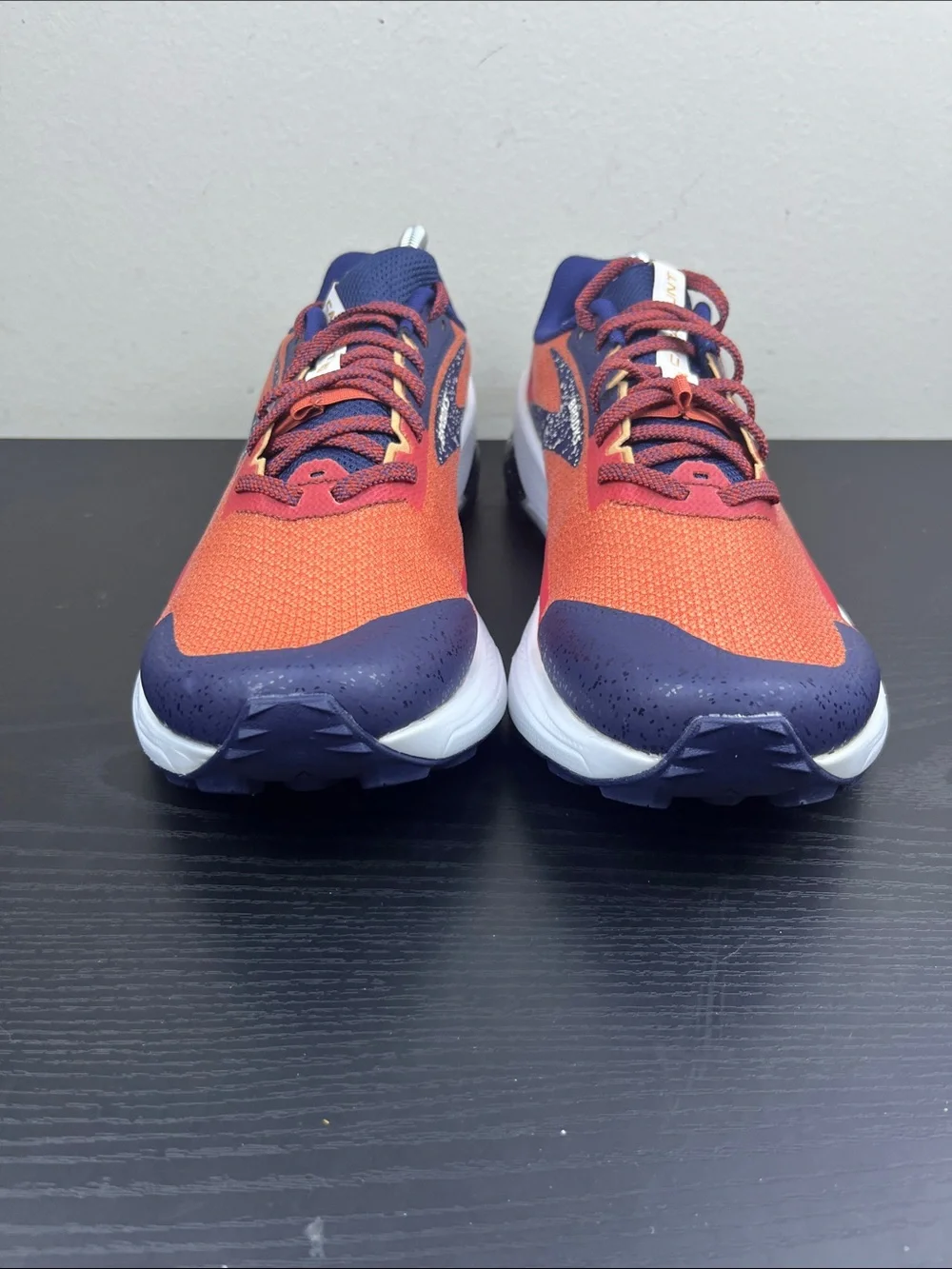 Brooks Catamount 2 Men's Size 10 Orange Navy Blue Trail Running Shoes Sneakers